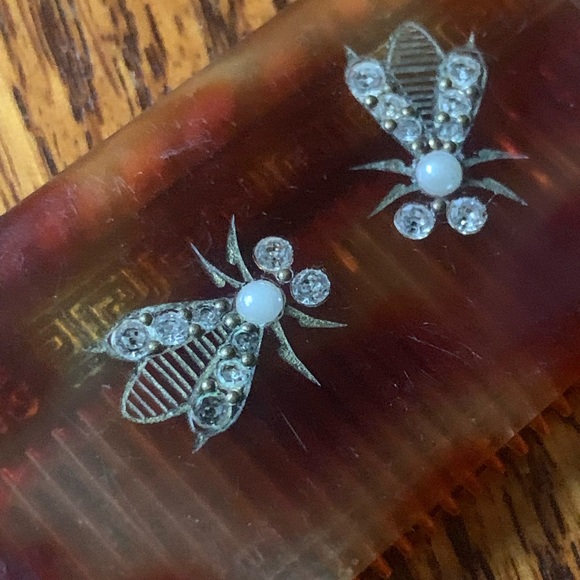 Vintage French Hair Comb with Cover, Celluloid, Bakelite?Rhinestone Bee’s - Picture 2 of 5